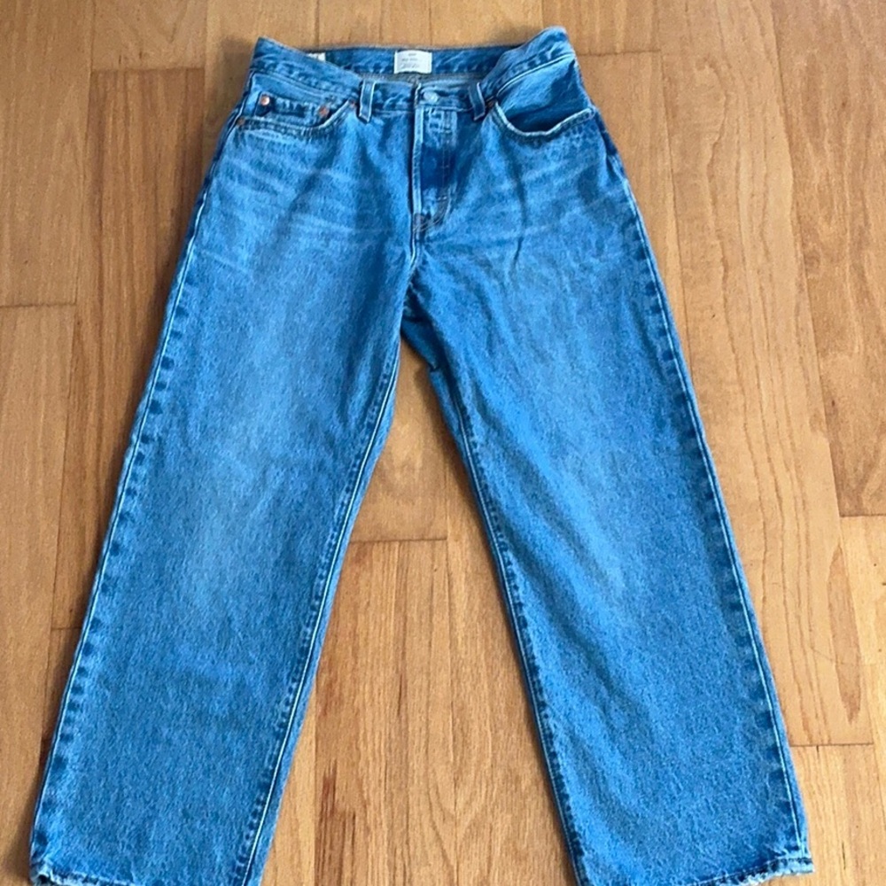 Levi's Classic Blue Ankle Jeans - Picture 3 of 5